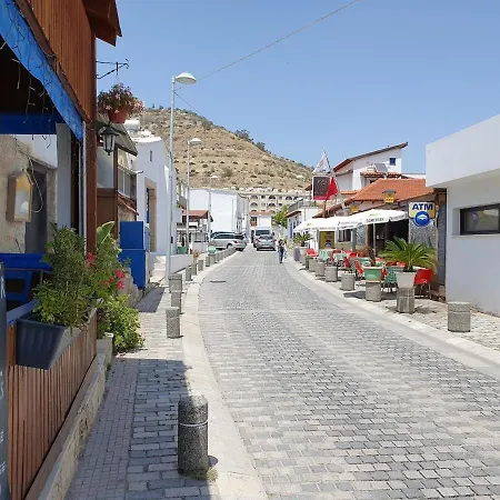 Stop! Take A Look - 1 Bed Appt In Oroklini! * Voroklini